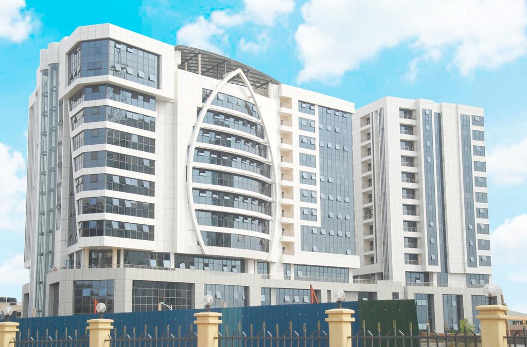 Inyubako ya Makuza Peace Plaza iri mu ndende zigezweho mu Mujyi wa Kigali ikunze gukurura ba mukerarugendo benshi