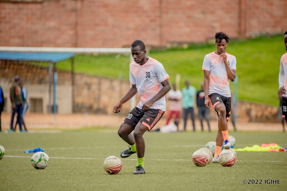 Bishira Latif umukinnyi urusha abandi kuramba muri AS Kigali kuko amazemo imyaka 13