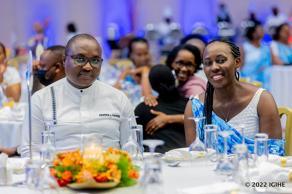 Minisitiri w'Ubucuruzi n'Inganda, Dr Jean-Chrysostome Ngabitsinze, yari yitabiriye iki gitaramo