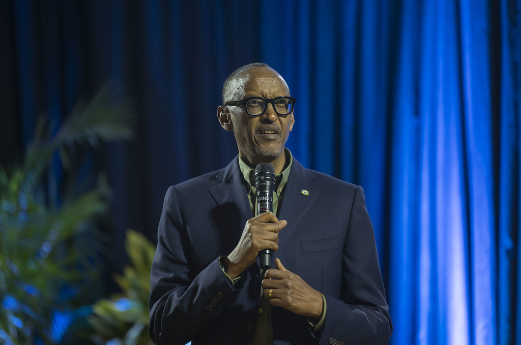 Perezida Kagame yavuze ko bisaba ubufatanye mu guhangana n'ikibazo cy'izamuka ry'ibiciro