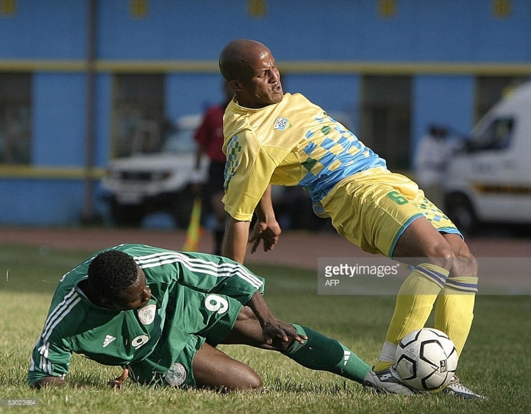 Kuri stade Amahoro, u Rwanda rwanganyije na Nigeria igitego 1-1 cya Gatete na Martins