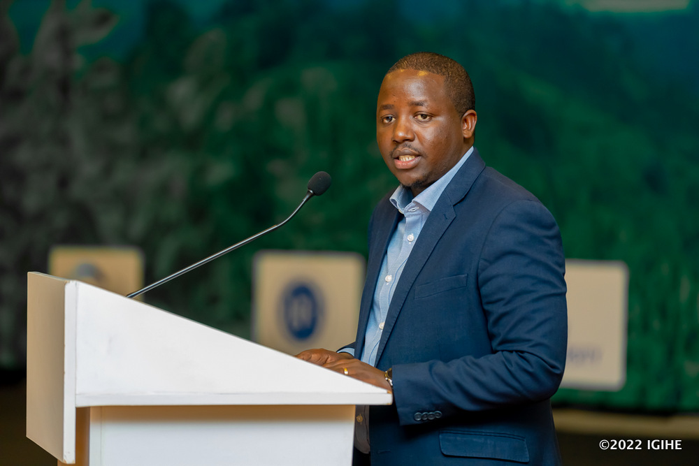 Karera yavuze ko bafatanyije n’abafatanyabikorwa batandukanye, bagiye gushora miliyari 58 Frw azifashishwa mu gihe cy’imyaka itanu, mu gusazura amashyamba mu Burasirazuba no gutera ibiti bivangwa n’imyaka