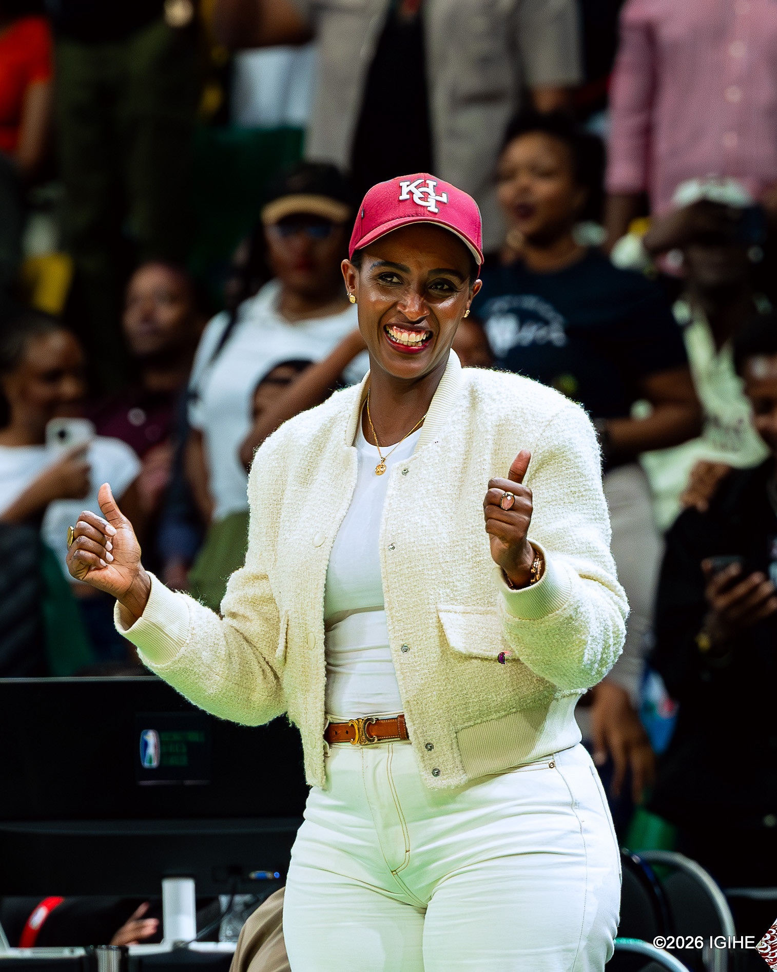 Minisitiri wa Siporo, Mukazayire Nelly, yagaragaje ko igikombe cy’Irushanwa Nyafurika muri Basketball, Basketball Africa League kigomba gusigara mu Rwanda, asaba abafana kwitabira ari benshi