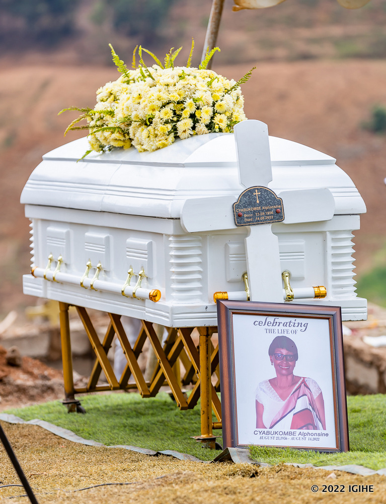 Umubyeyi wa Meddy yitabye Imana azize uburwayi