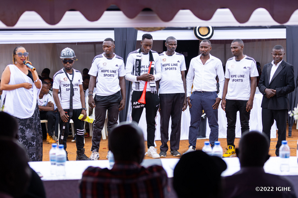 Komite nyobozi, abajyanama n'abagenzuzi ba Fan Club nshya ya APF RFC