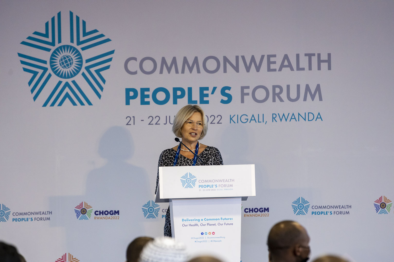 Umuyobozi Mukuru w’Umuryango Commonwealth Foundation, Dr Anne T. Gallagher, yavuze ko ibyemezo bizafatirwa muri iyi nama bikwiriye kuba ari ibisubiza ibibazo byugarije abaturage kuko nta mwanya wo gutegereza ugihari