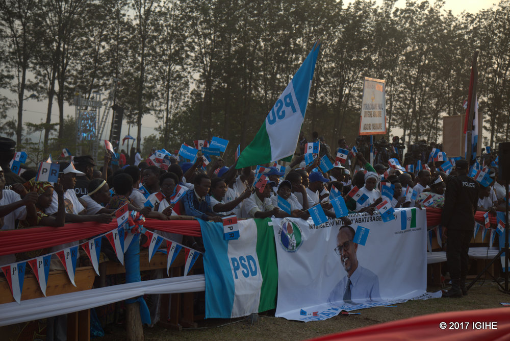 Abarwanashyaka ba PSD bamamaje Paul Kagame mu bice bitandukanye