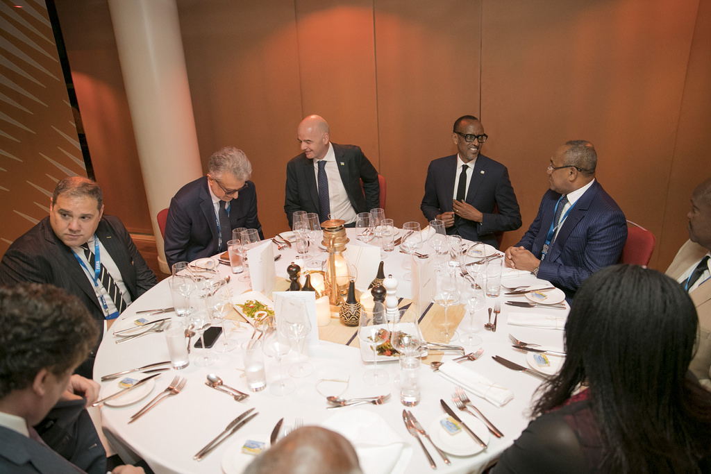 Perezida Kagame yitabiriye umusangiro w'Inama y’Ubuyobozi Bukuru bwa FIFA