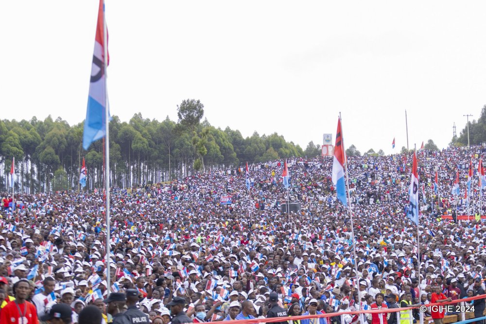 Ikibuga cy'Umupira cya Kaminuza y'u Rwanda Ishami rya Busogo cyari cyabaye gito