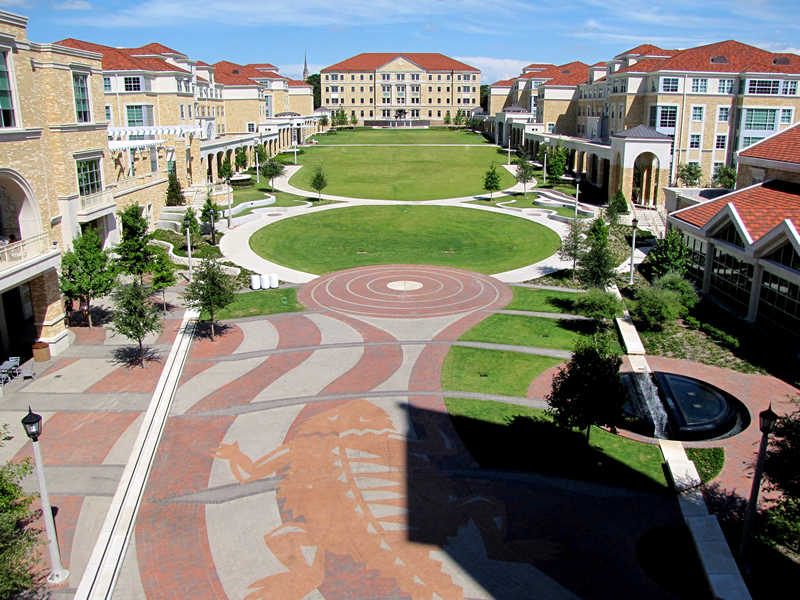 Texas Christian University uherereye ahitwa Fort Worth/Dallas, aho Ihuriro ry'Urubyiruko riteranira