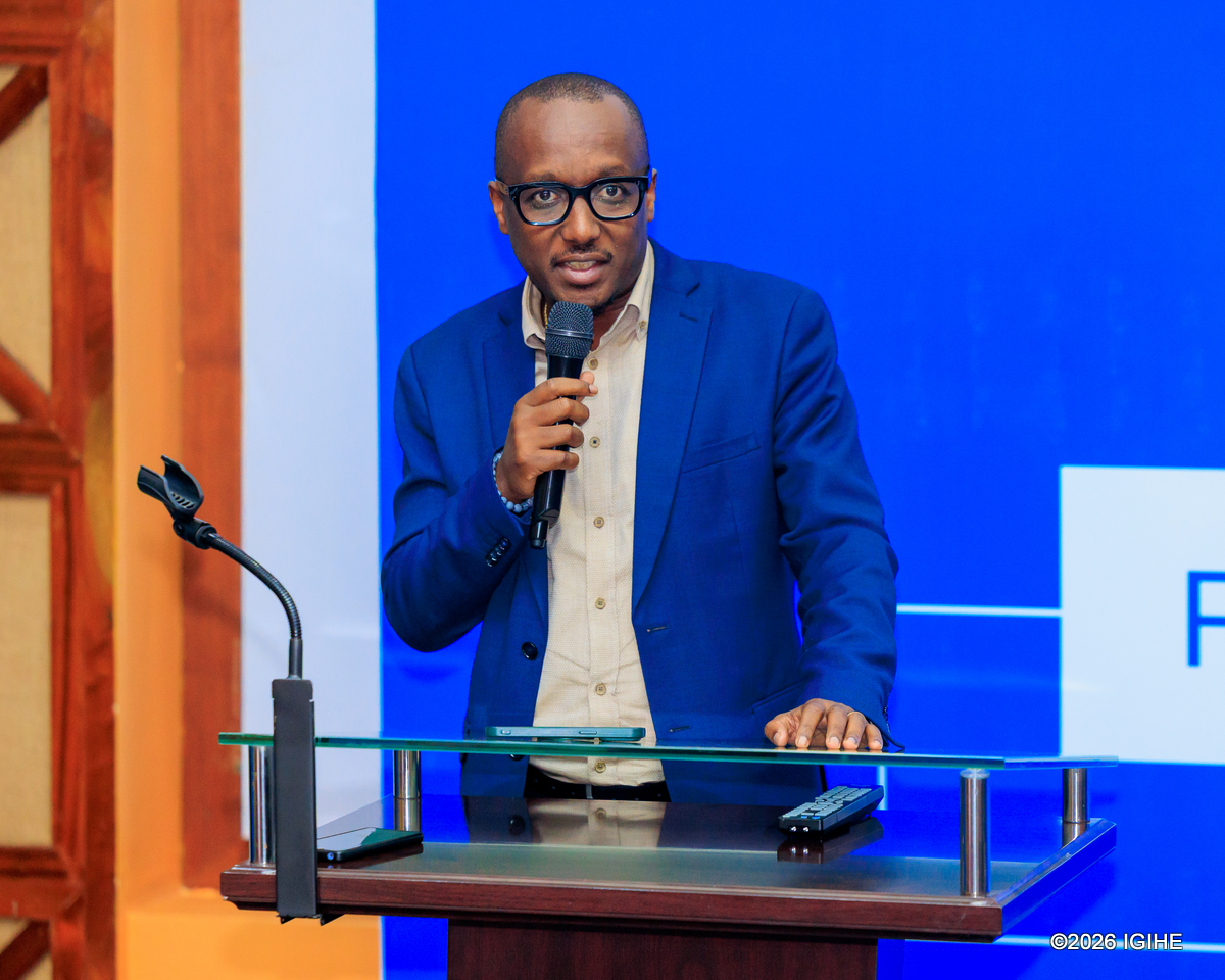 Umuyobozi Mukuru wa RBC, Prof Mambo Claude Muvunyi, yagaragaje ko abayobozi b’ibigo bitandukanye bakwiye gufasha abakozi mu kugira imibereho myiza