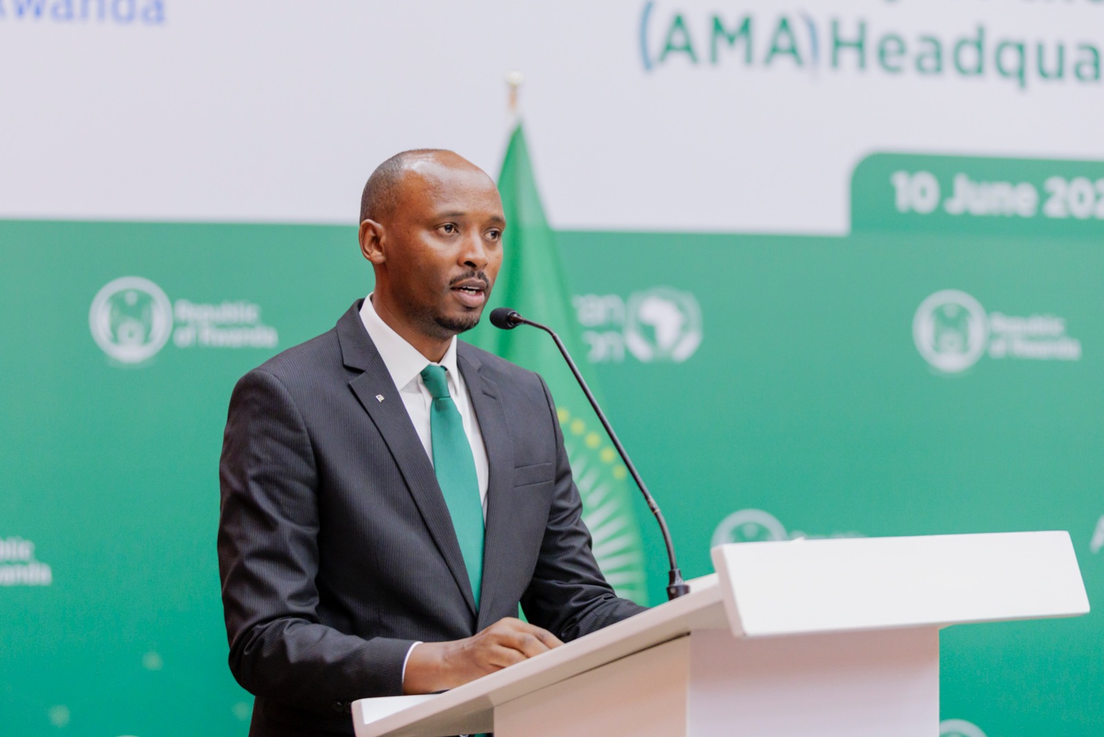 Minisitiri w'Ubuzima Dr Nsanzimana yavuze ko iki cyicaro kizatuma Afurika ikoresha imiti yujuje ubuziranenge