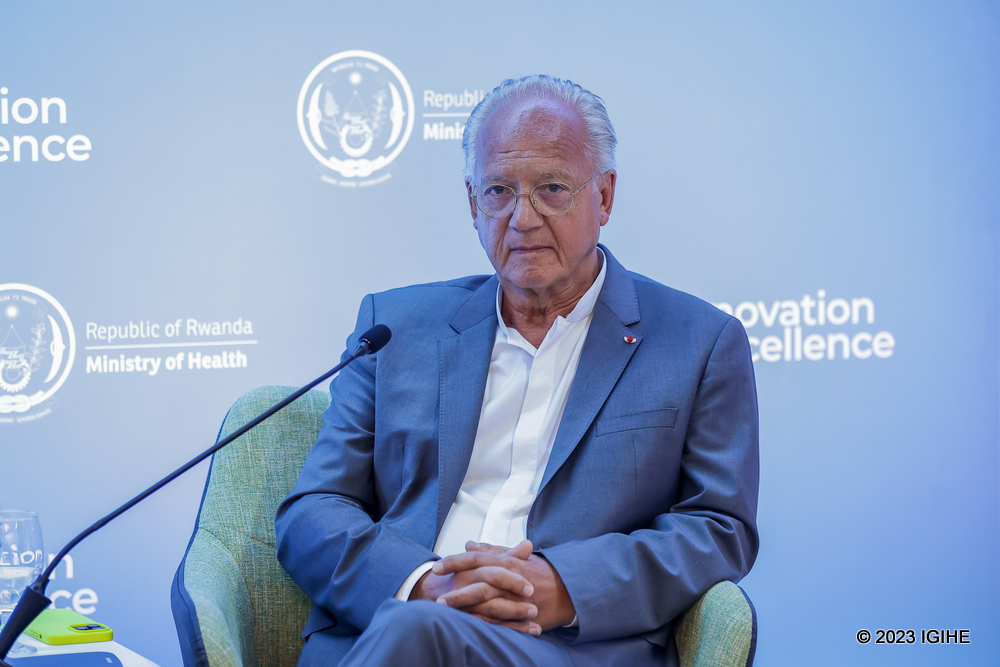 Umuyobozi wa IRCAD, Prof Jacques Marescaux, yavuze ko yahisemo gukorana n'u Rwanda kuko ari igihugu cyashyize imbaraga mu guteza imbere ikoranabuhanga