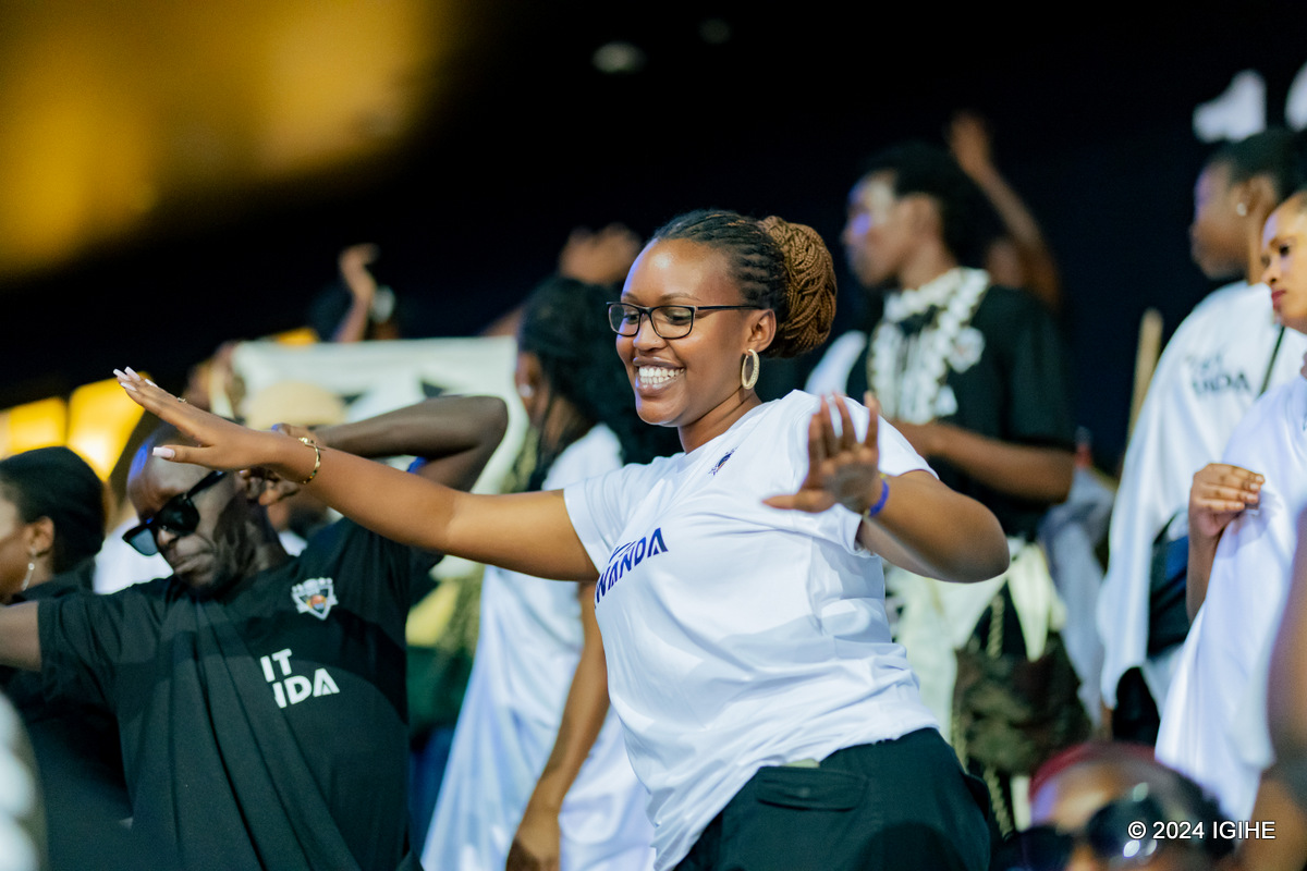 Abafana banyuzagamo bakabyina gakondo
