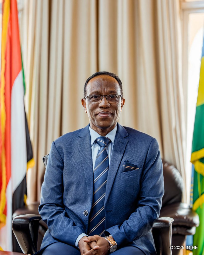 Ambasaderi wa Sudani mu Rwanda, Khalid Musa Dafalla Musa, yavuze ko yishimira uburyo umubano w'ibihugu byombi wateye imbere