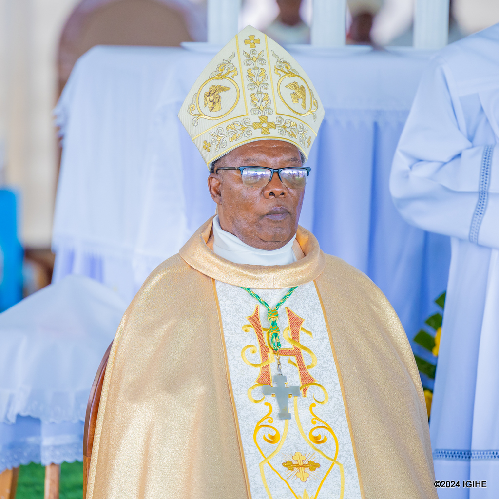 Musenyeri Filipo Rukamba ugiye mu kiruhuko cy'izabukuru