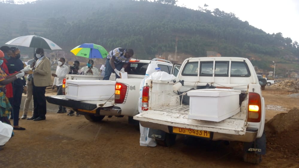 Imirambo y'Abanyarwanda biciwe muri Uganda ubwo yagezwaga ku mupaka wa Gatuna