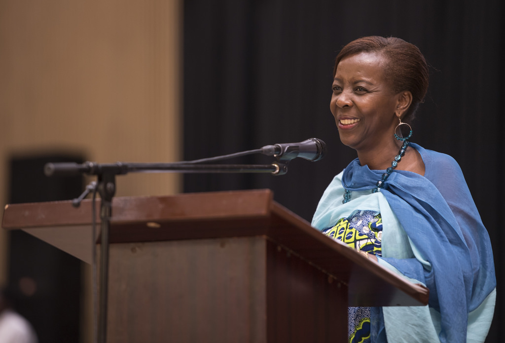 Minisitiri w'Ububanyi n'amahanga, Louise Mushikiwabo yitabiriye isangira ry'Abakuru b'Ibihugu byombi