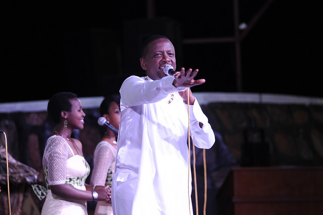 Masamba Intore wizihiza isabukuru y'imyaka 46 y'amavuko.