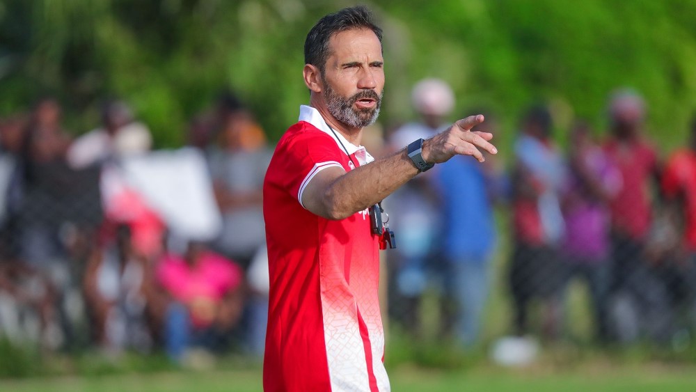 Didier Gomes Da Rosa yirukanye na Simba nyuma y’uko ananiwe kuyigeze mu matsinda ya CAF Champions League