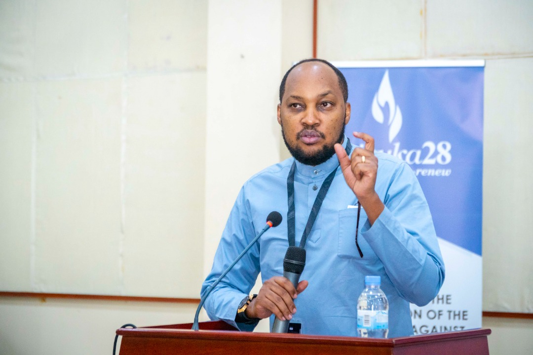 Dr. Joseph Ryarasa Nkurunziza, umuyobozi wa Never Again Rwanda agira inama urubyiruko