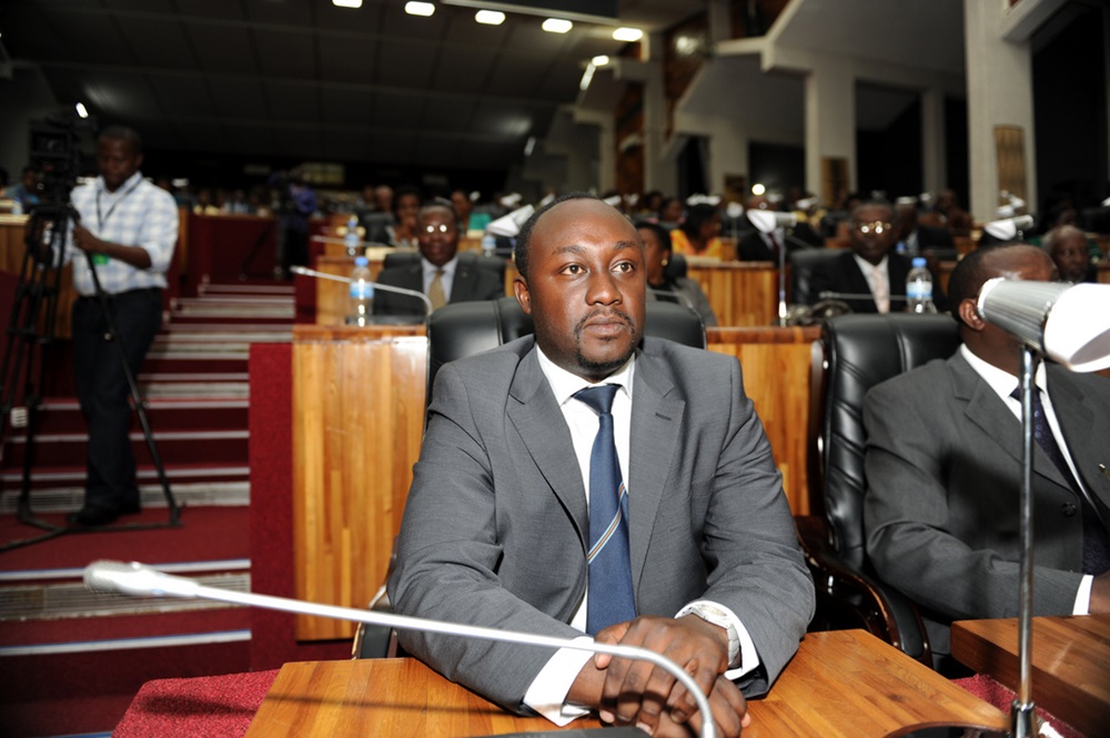 Kuya 26 Gashyantare 2013 ubwo Evode Imena yarahiriraga kuba Umunyamabanga wa Leta ushinzwe ubucukuzi bw’amabuye y’agaciro muri Ministeri y’Ubutaka, amashyamba n’umutungo kamere