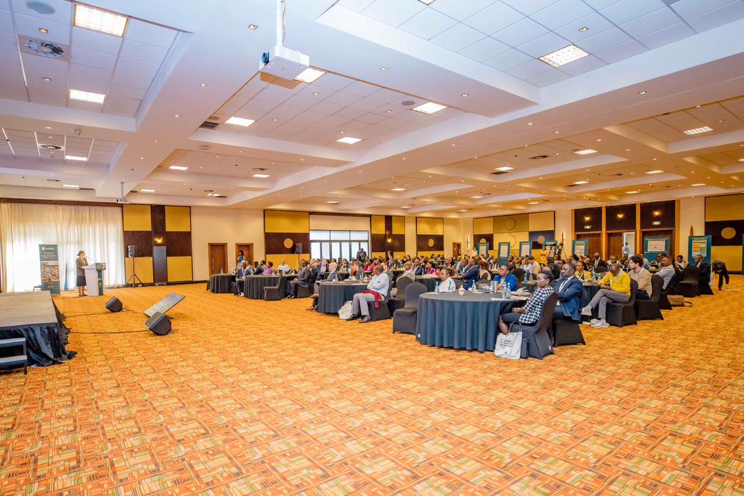 Abitabiriye iyo nama beretswe ko u Rwanda rwarushijeho kwimakaza ikoranabuhanga