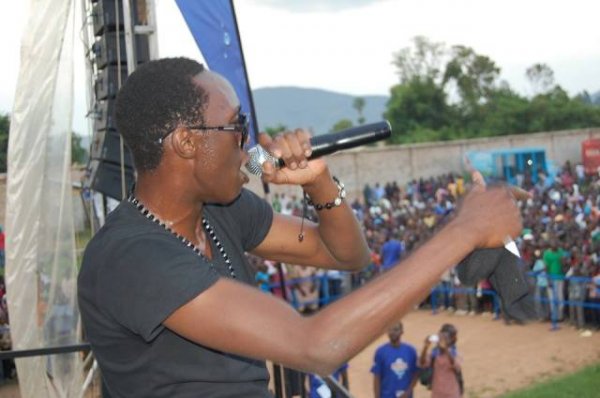 Fireman aririmba i Nyanza nyuma y'aho akoreye impanuka
