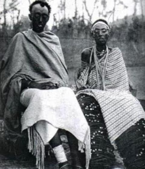 Ibikundanye birajyana, Kanjogera n'umuhungu we Musinga