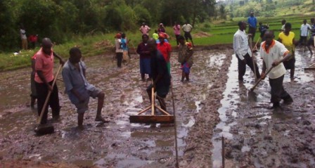 Abahuguwe bashyira mu bikorwa imihingire mishya