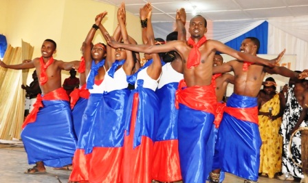 Mu byamuritswe by'umuco nyarwanda harimo n'imbyino
