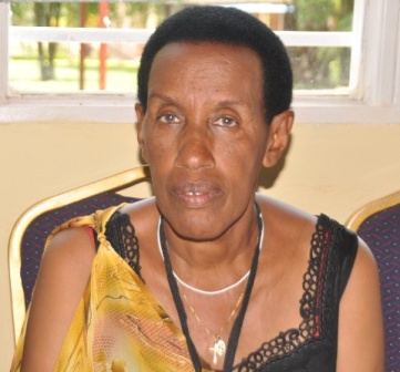 Umugenzuzi Mariya Yohana yakurikiranye uko uturere twarushanwe