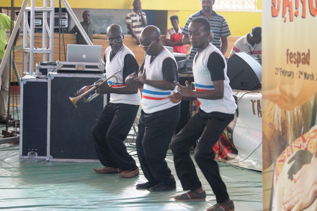 Aba babyinnyi ba Band ya Makanyaga Abdul bashimishije abatari bake ubwo barimo banyuka zimwe mu ndirimbo zagacishijeho mu myaka yo hambere