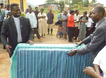 Padiri Hitimana Josaphat aha matela Uwihoreye wasigaye ari ncike