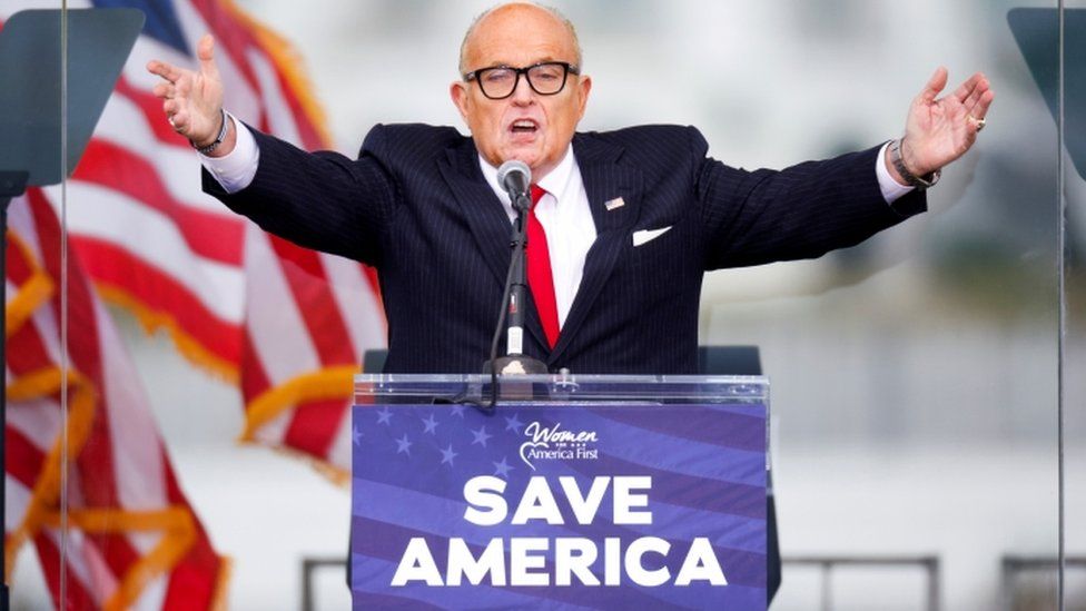 Rudy Giuliani, Umwavoka wa Trump yasabwe indishyi ya miliyari 1,3 $ kubera ibirego by’amatora yavuze ko yibwe