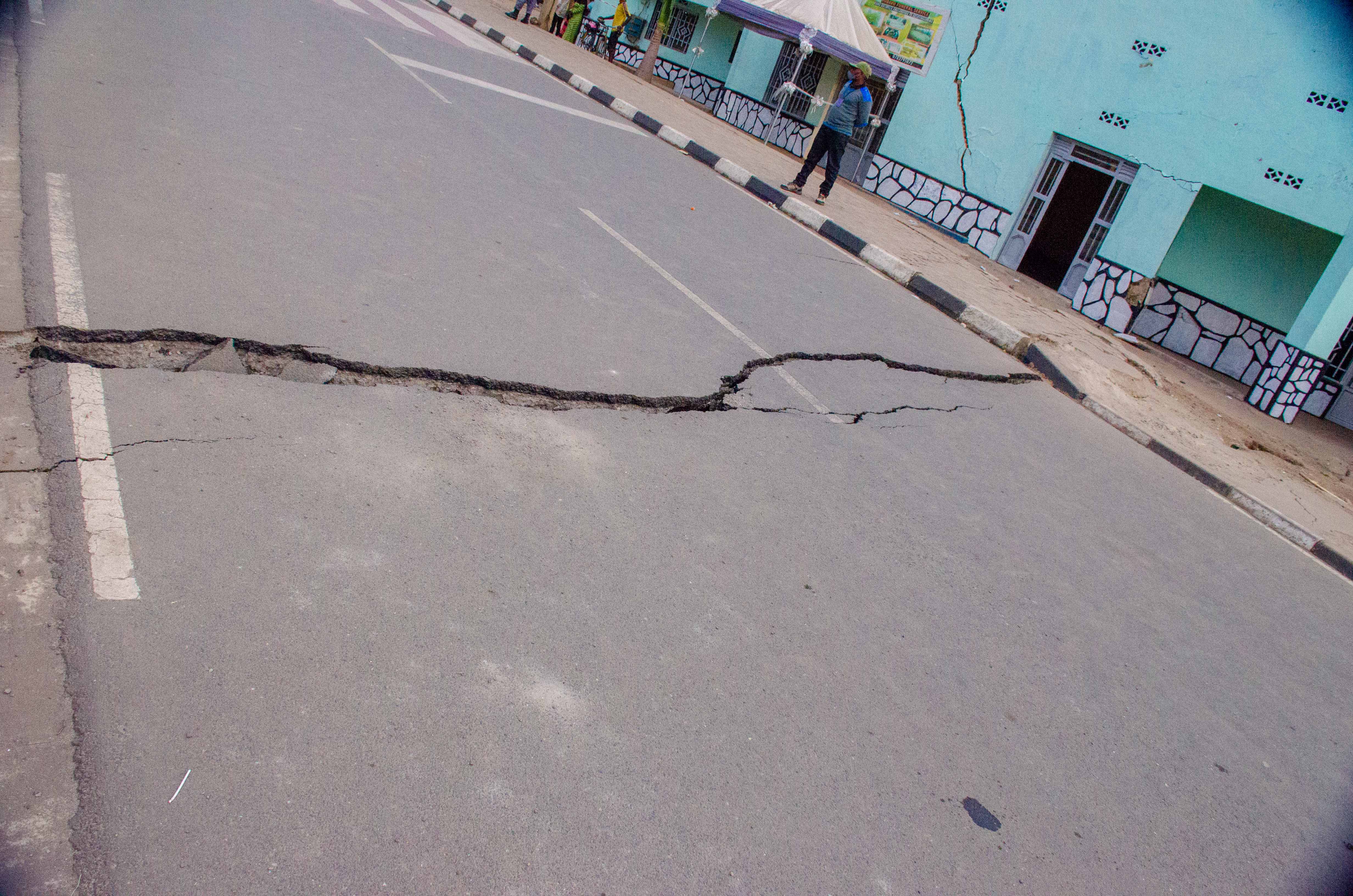 Uyu muhanda wangijwe n'umutingito bituma ufungwa kugira ngo udateza ibibazo