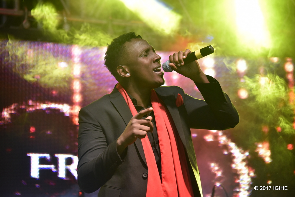 Muri iki gitaramo Christopher yamurikiyemo album ya kabiri