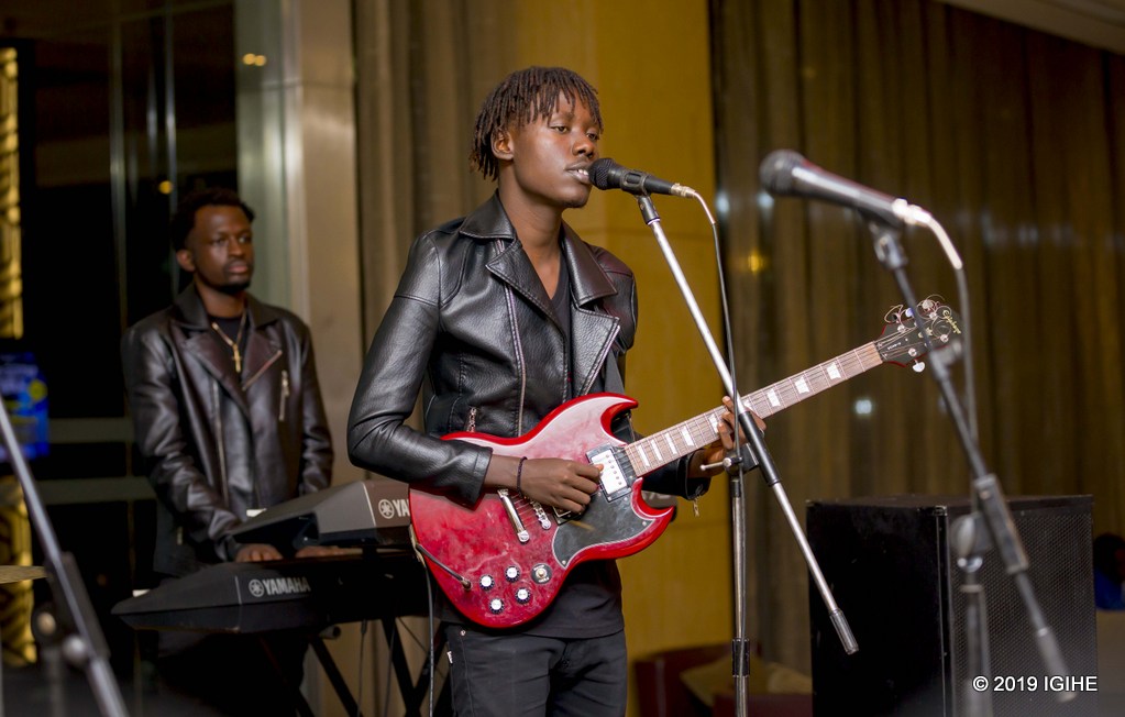 Mugengakamere Joachim wize umuziki ku Nyundo ari mu nkingi za mwamba muri Symphony Band