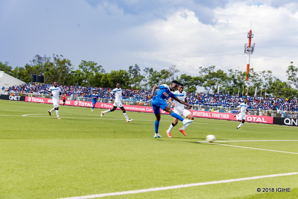 Abakinnyi ba Rayon Sports bateye imipira myinshi igana mu izamu rya Enyimba habura n'umwe winjira mu rushundura
