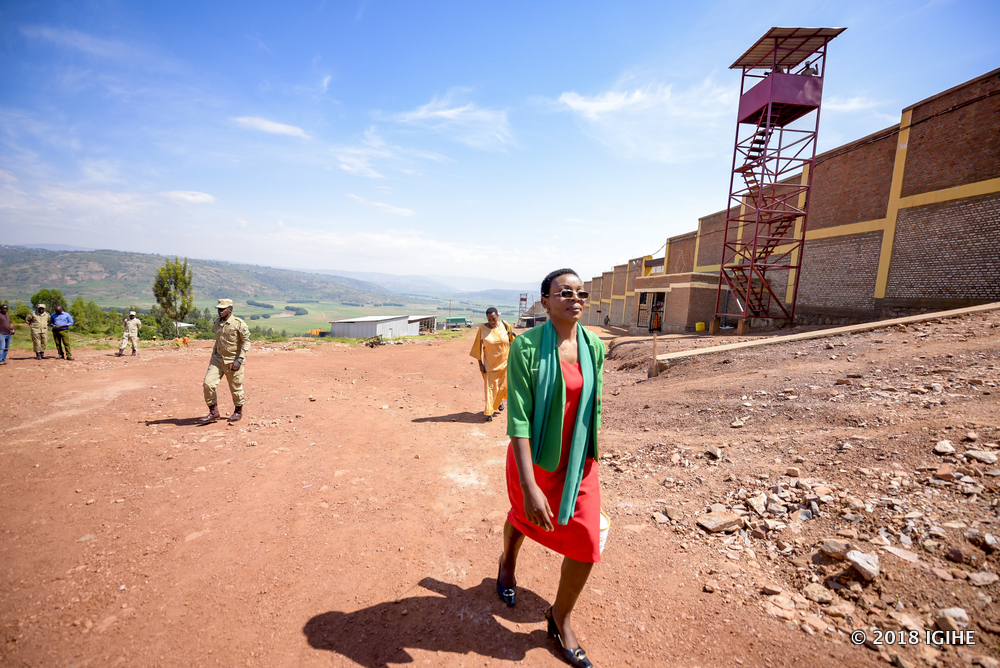 Umunyapolitiki Ingabire Victoire yasohotse muri Gereza ya Nyarugenge