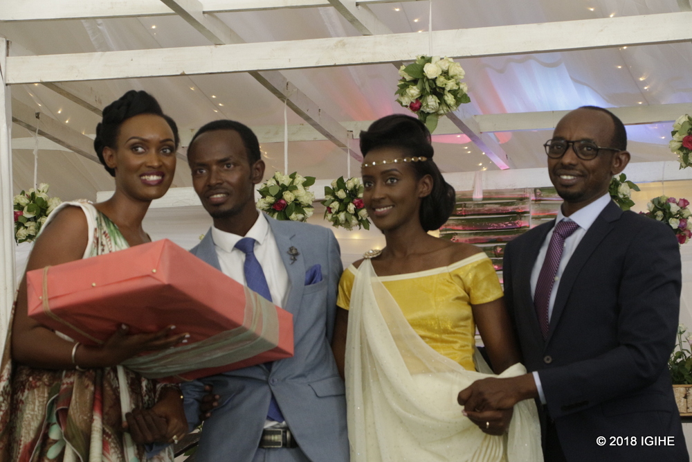 Umunsi w'amateka kuri Sarah na Kayumba