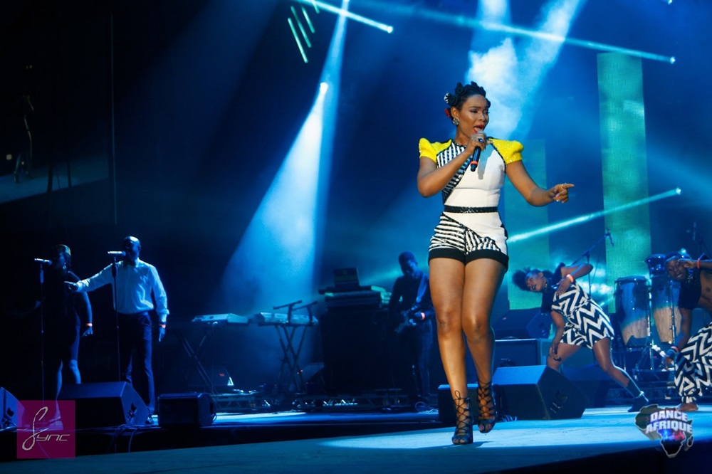 Yemi Alade wakunzwe bikomeye mu ndirimbo 'Johnny'