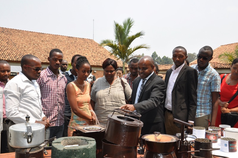 Zimwe mu mbabura zikorwa n'abanyeshuri bo muri Tumba College of Technology
