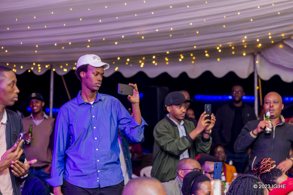 Ababishoboye bafashe amashusho azahora abibutsa ibi bihe