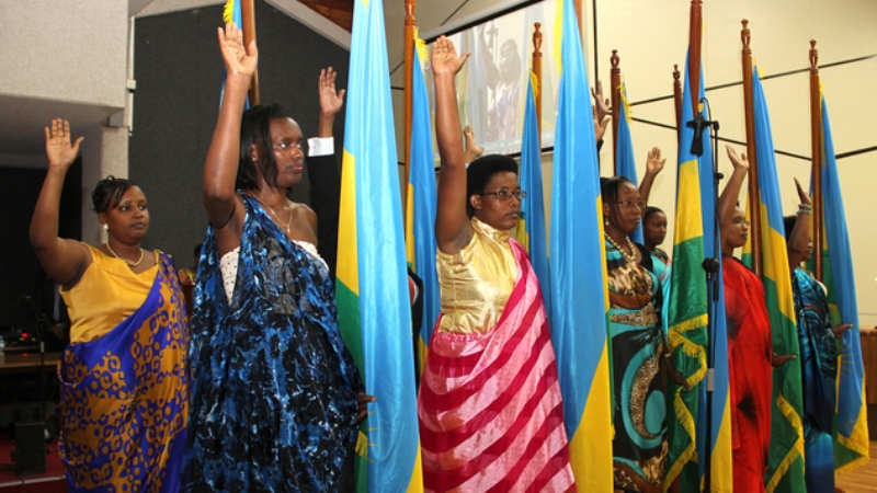 Abadepite barahira mu Ukuboza kwa 2013. Icyo gihe u Rwanda rwabaye igihugu cya mbere ku Isi kigize abagore barenga 50% mu Nteko Ishinga Amategeko