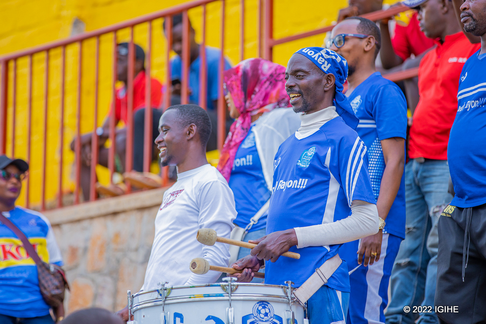 Abafana ba Gikundiro Forever basusurukije abari muri Stade