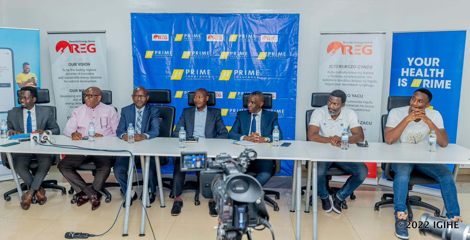 Abahagarariye REG BBC na Prime Insurance Ltd bari bitabiriye uyu muhango