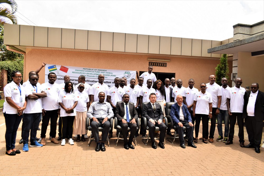 Abahinzi b'ibihumyo mu Rwanda bongerewe ubumenyi