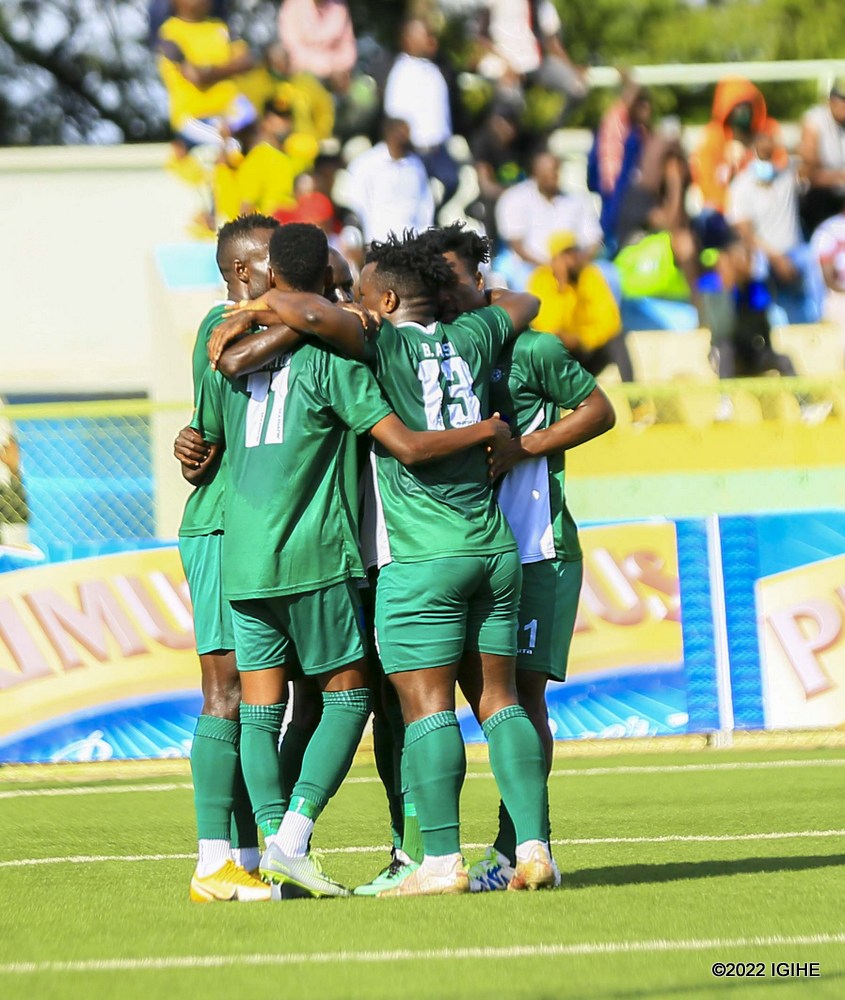 Abakinnyi ba Kiyovu SC bishimira igitego