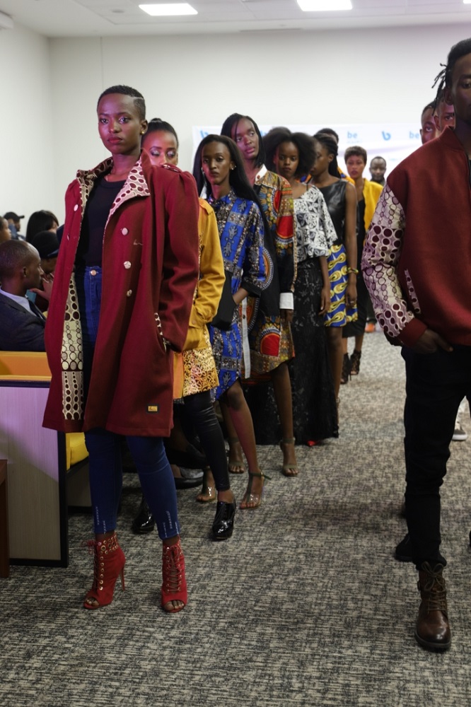 Abanyamideli 30 nibo bifashishijwe